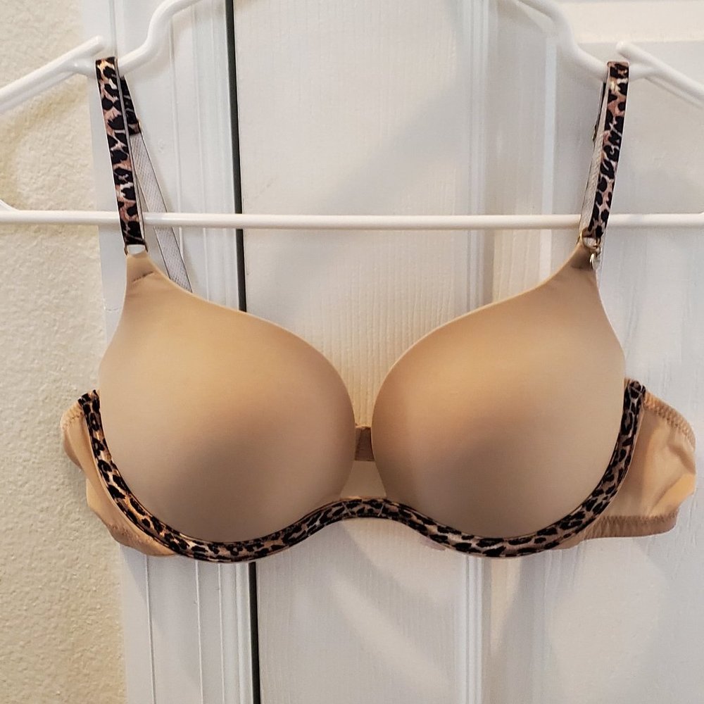 Victoria Secret Very Sexy Push Up Bra 34B